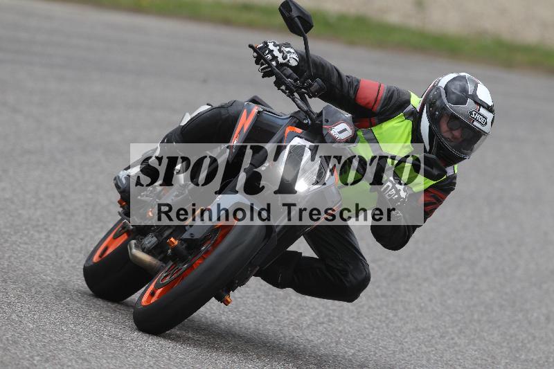 /Archiv-2025/10 23.04.2025 Cornu Master School ADR/rot-rouge/0-1